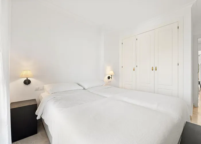 Unmatched Location, Breathtaking Views, Garage Marbella